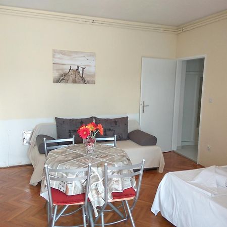 Family Apartments K&M Паг Екстер'єр фото