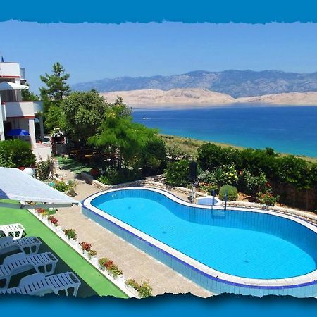 Family Apartments K&M Паг Екстер'єр фото